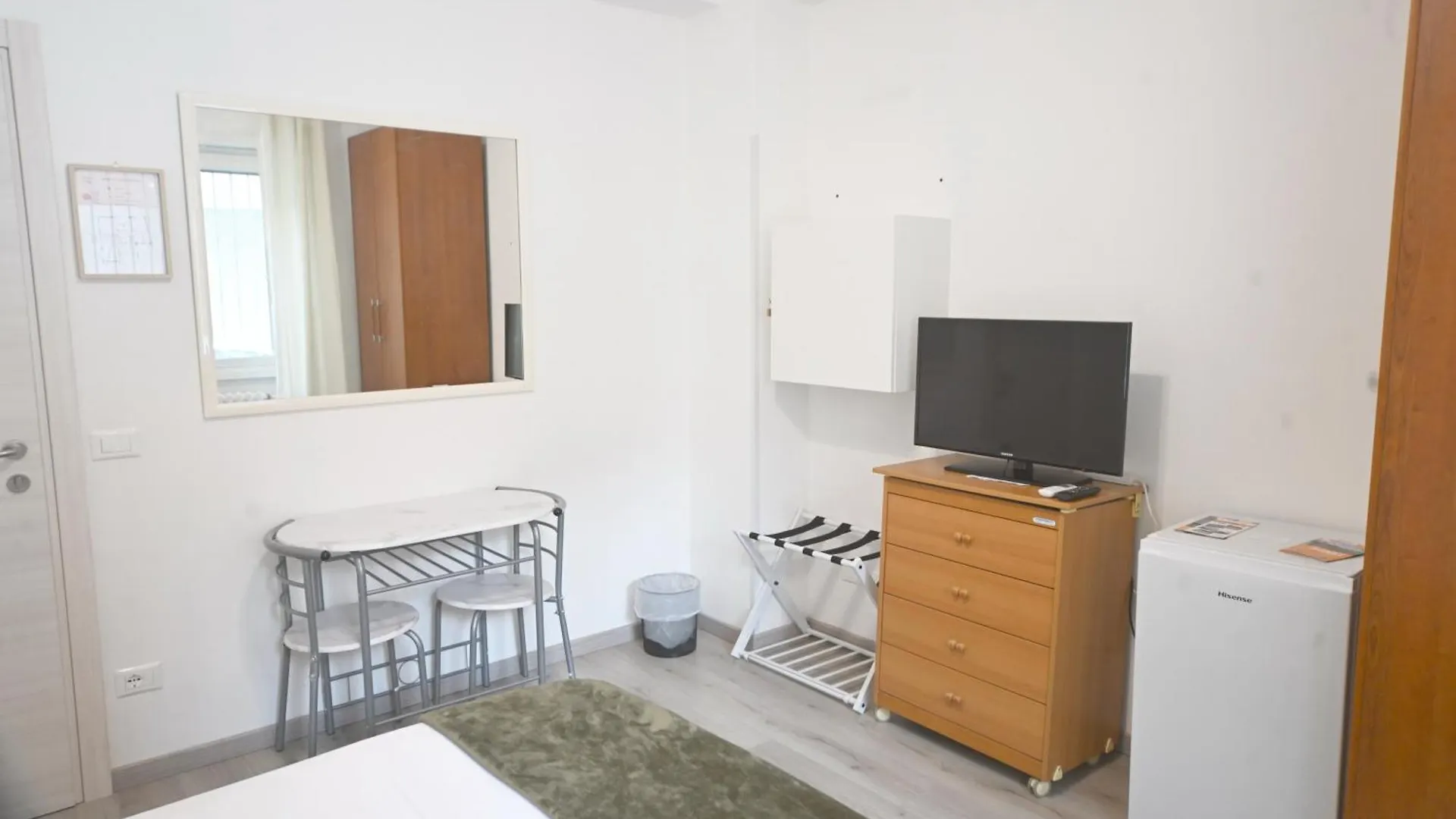 Appia Antica Guest House Rome 0*,  Italy